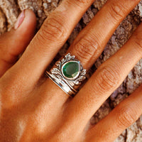 Elegant Green Onyx Leaf Silver Fidget Ring