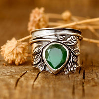 Elegant Green Onyx Leaf Silver Fidget Ring