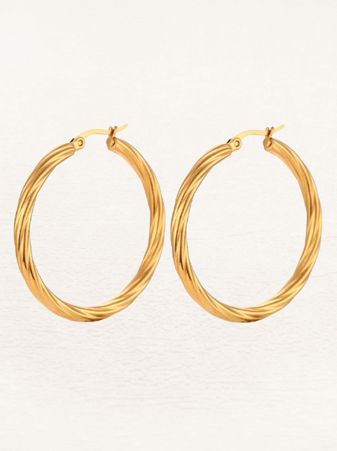 Blake Twisted Earrings Gold 40 mm