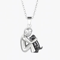 Hug pendant necklace