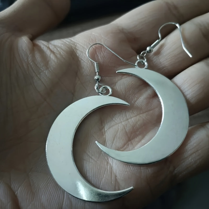 Vintage Retro Silver Plated Moon Design Drop Earrings