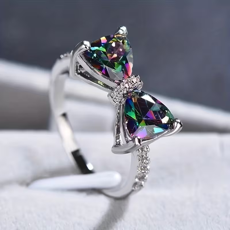 Emerald Bow Ring